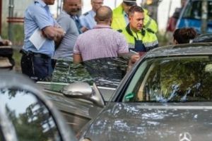 Românii din Germania au MAŞINI de LUX, dar beneficiază de AJUTOR SOCIAL! Ce le-au făcut autorităţile