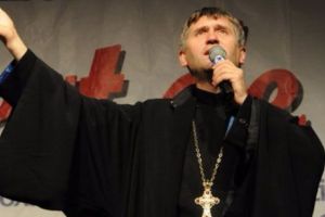 POMOHACI se APĂRĂ. AZI se JUDECĂ apelul care îl poate readuce în PREOȚIE