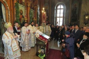Tulcea: Hram la Catedrala Episcopala de Sfantul Nicolae (galerie foto) 