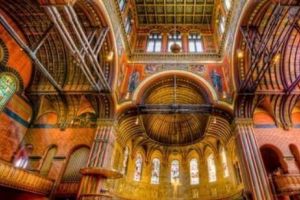 Biserica cu o AVERE de peste 2 miliarde de euro. Încasează doar din chirii 38 de milioane de euro
