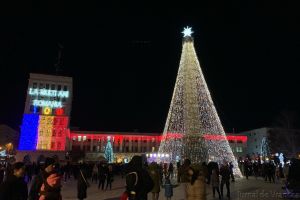 FOTO-VIDEO: Întrebarea serii la Focşani: unde e bradul de Crăciun?