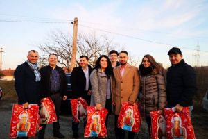 FOTO. Acţiune caritabilă a PSD Alba, la casa de tip familial ”Izvorul Tămăduirii” din Oarda de Jos, de Moş Nicolae
