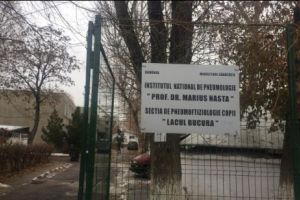 Gest emoţionant făcut de MEDICI pentru copiii bolnavi de tuberculoză