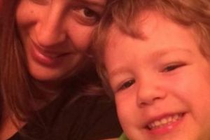 AJUTOR pentru Vlăduţ, băieţelul în vârstă de 6 ani, depistat cu neuroblastom şi tumori la plămâni! Să-i oferim, de Crăciun, sănătate