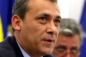 Dan Pavel, concluzie DURĂ: Din cauza PROȘTILOR pasivi sau agresivi, trăim de 30 de ani într-o ţară dominată de FSN/PDSR/PSD! 