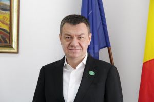 Bogdan Gheorghiu readuce în atenţie cea mai veche biserică zidită în Fălticeni, Biserica ...
