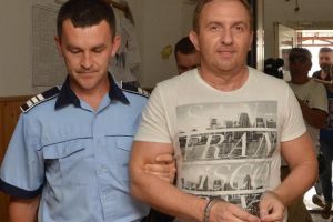 Fostul director al Colegiului Andrei Şaguna din Oradea a fost încarcerat. Răzvan Vonea, condamnat la închisoare cu executare!