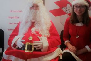 Crucea Roşie Sibiu îl închiriază pe Moş Crăciun