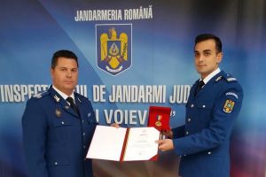Emblema de Onoare a MAI pentru un jandarm de la Detaşamentul Mobil Bistriţa