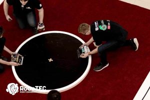 Încep înscrierile pentru o nouă ediţie a RoboTEC