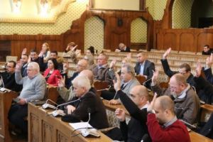 Bugetul Consiliului Judeţean Mureş, rectificat. Bani mai mulţi pentru oncologie, endocrinologie şi ortopedie!