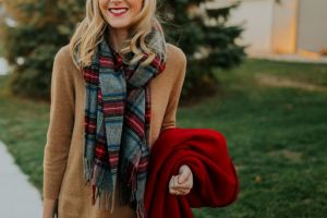 Culori de sezon: Iată câteva ponturi pentru a fi în ton cu  de sărbătorile de iarnă