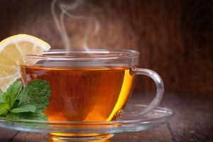 Leacuri din plante şi ceaiuri – „toate acestea ajută”, spune acad. Irinel Popescu