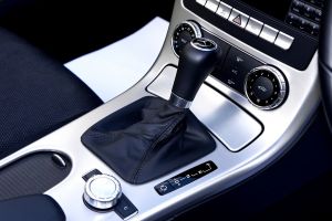 Cutie manuală versus cutie automată. Ce alegi?