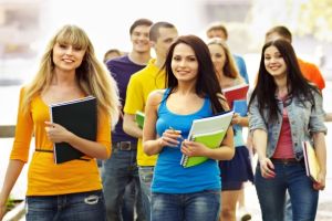 Proiectul „România educată“: Trecerea elevilor spre învăţământul profesional, mai rapid, după ce împlinesc 15 ani