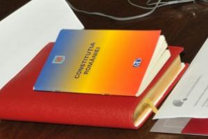 8 Decembrie – Ziua Constitutiei Romaniei
