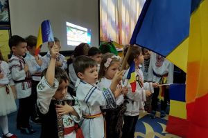 „România, la mulţi ani!”