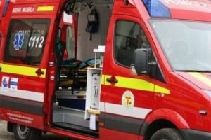 Șapte copii şi un adult au ajuns la spital intoxicaţi cu benzină