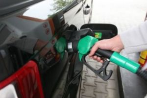 S-a ieftinit benzina! Unde este cea mai ieftină din ţară! 