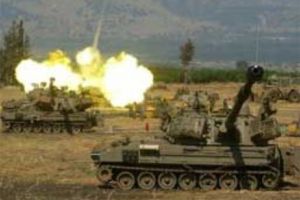 RUSIA se pregăteşte de RĂZBOI. SUTE de tancuri, la GRANIȚĂ. IMAGINILE care DEMONSTREAZĂ planul SECRET