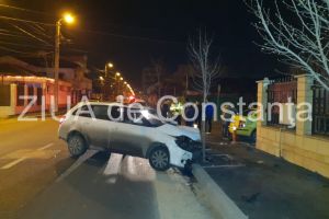 Carambol rutier in municipiul Constanta. Unde are loc si ce s-a intamplat. Ambulanta este la evnemient