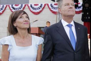 Mesajul lui Carmen Iohannis, inainte de audierea in dosarul caselor 