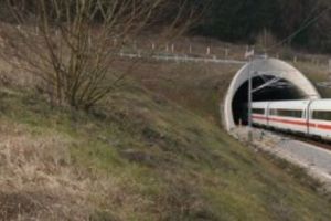 HAOS în preajma sărbătorilor. Proteste de amploare pe calea ferată. GREVA paralizează întreaga ţară