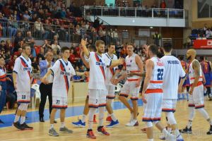 Victorie acasă: CSM CSU Oradea a câştigat derby-ul cu Steaua (FOTO)