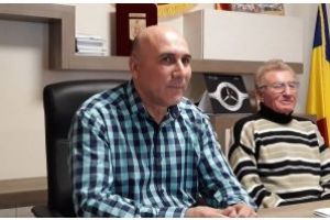 Primarul Ion Vlădulescu aduce locuitorilor din Budeşti magia şi spiritul sărbătorilor de iarnă