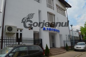 Subvenţii lunare de 2.250 de lei pentru  angajatorii care încadrează în muncă şomeri