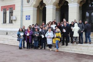 Sute de Constituţii, împărţite prin Târgu-Jiu de membri ALDE Gorj