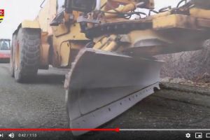 Lucrările la drumul dintre Neudorf şi limita cu judeţul Timiş sunt aproape de finalizare (VIDEO)