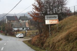 Părăsită de saşi, Slătiniţa a ajuns ruda săracă a Bistriţei cu zestrea îngropată în pământ (REPORTAJ)