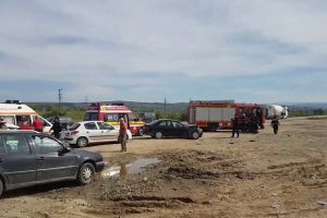 ACCIDENT rutier pe şoseaua de centură a municipiului Alba Iulia, zona benzinăriei Europa. Trafic OPRIT, după o coliziune între trei autoturisme
