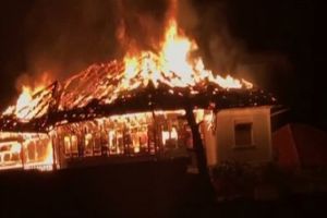 INCENDIU in Prahova, la Dumbravesti. Un barbat a fost gasit decedat