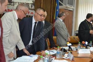 Aleşii judeţeni liberali se plâng de lipsa partenerilor de dialog în cadrul Consiliul Judeţean Dâmboviţa