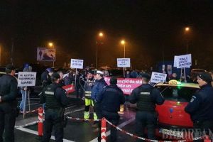 Răzbunarea Partidului: Protestatarii de la Oradea Civică, amendă uriaşă din partea Jandarmeriei pentru scandările anti-PSD de la Aeroport şi din Sânmartin