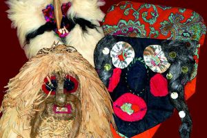 Expoziţia temporară „Patrimoniu cultural etnografic - Masca populară de Anul Nou”, la ...