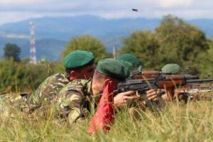 Exerciţii de tragere cu muniţie reală