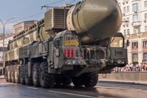 Declaraţie şocantă a unui general: Ucraina poate şi trebuie să aibă arme nucleare 