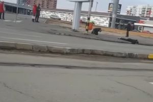 Cei trei tineri drogaţi, filmaţi pe Bulevardul Decebal, refuză ajutorul de specialitate