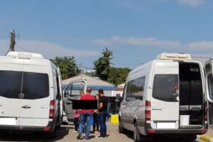 AUTORITĂŢILE DIN ARGEŞ DORM, OAMENII SUNT ACCIDENTAŢI ÎN MAXI-TAXI!