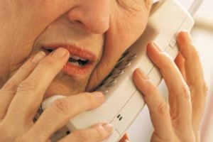 Bărbat de 84 de ani, înşelat prin metoda Accidentul. A rămas fără 12.000 de lei