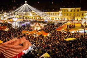 Concert de colinde din Maramureş şi Țara Năsăudului în Piaţa Mare