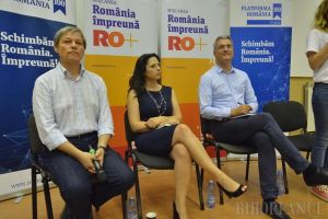 Oameni noi în politică: Bihorul, în topul judeţelor cu cele mai multe semnături strânse pentru iniţiativa Mişcării România Împreună a lui Cioloş