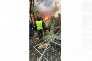 Imagini incredibile surprinse in timpul protestului de simbata de la Paris. Mii de persoane au participat la actiunea de protest (galerie foto)