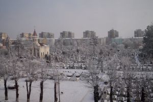 Taxele pentru serviciile funerare prestate de SSPM Bacău se achită la ghişeul din incinta Cimitirului Central