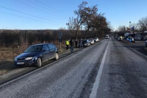 Accident cu trei maşini la intrarea în Bălăneşti