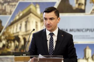 Primarul  Mihai Chirica, îi propune primarului Clujului, Emil Boc, un program comun de dezvoltare intitulat „Trans-Carpatica”