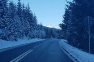 Meteo: Vremea ramane inchisa si astazi. Pe soseaua DN 18, intre km 156 si 180, exista zapada framantata. -2 grade la Cavnic, -1 grad la Borsa si Sighetu Marmatiei